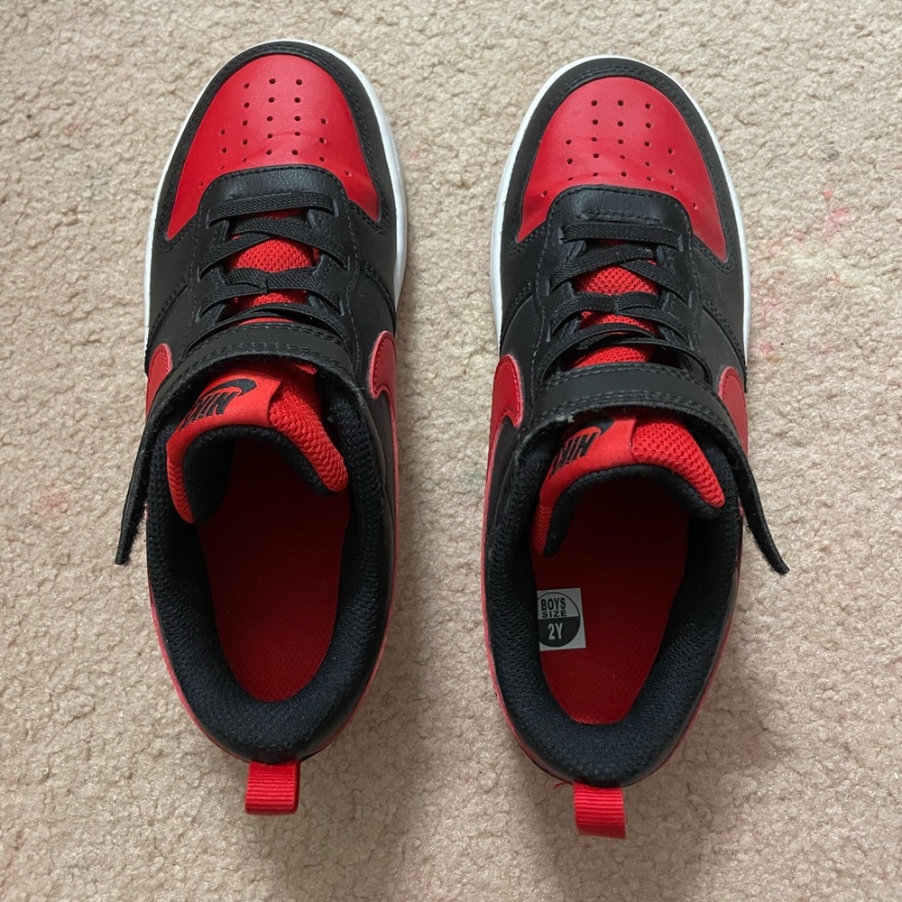 KIDS' NIKE LITTLE KID COURT BOROUGH LOW RECRAFT SNEAKERS(2y)